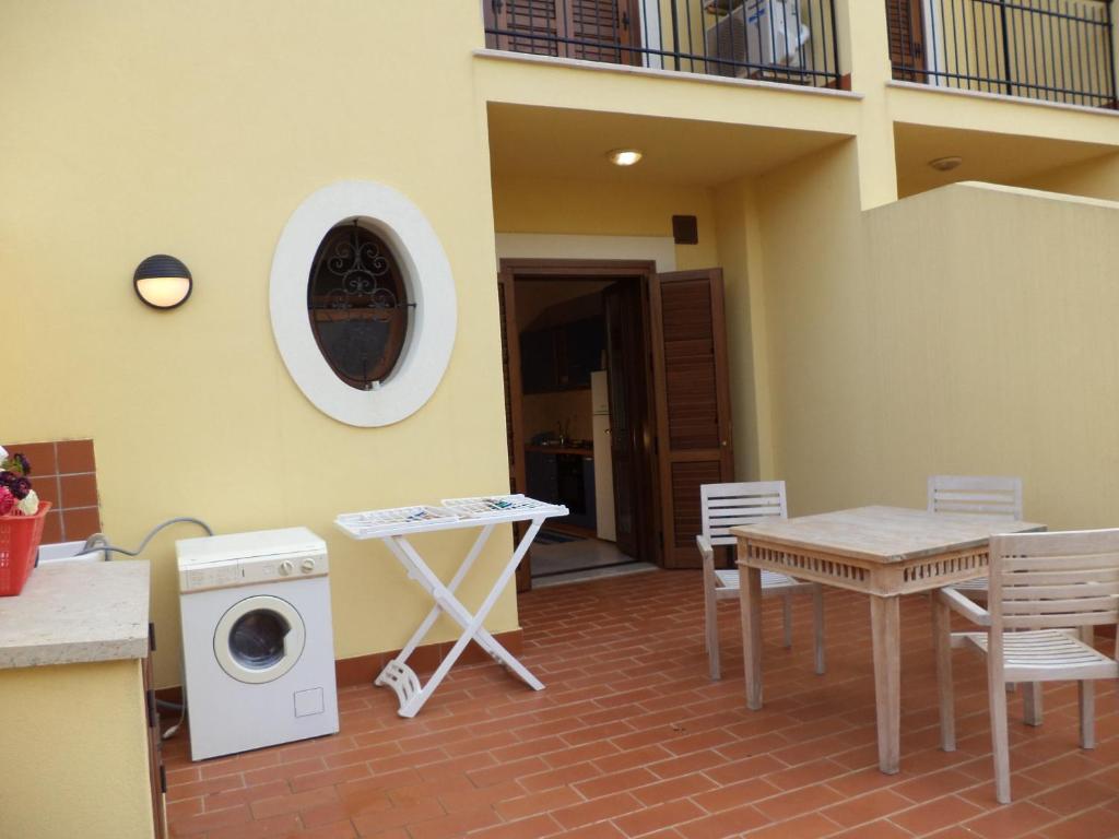 Residence Eneide Valderice Exterior photo