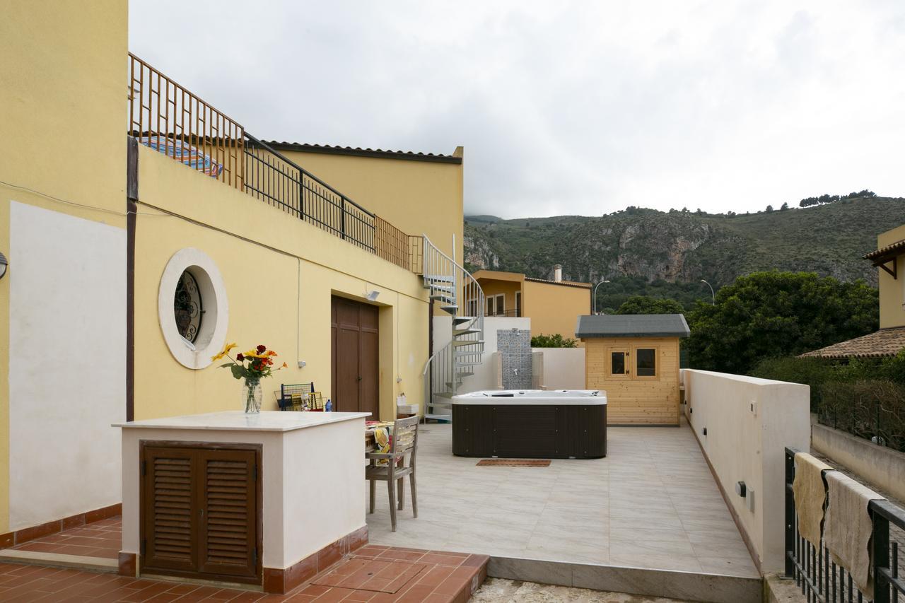 Residence Eneide Valderice Exterior photo